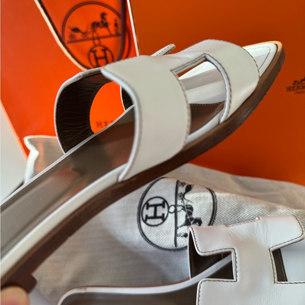 Authentic Hermès White and Brown Sandals - Picture 12 of 13